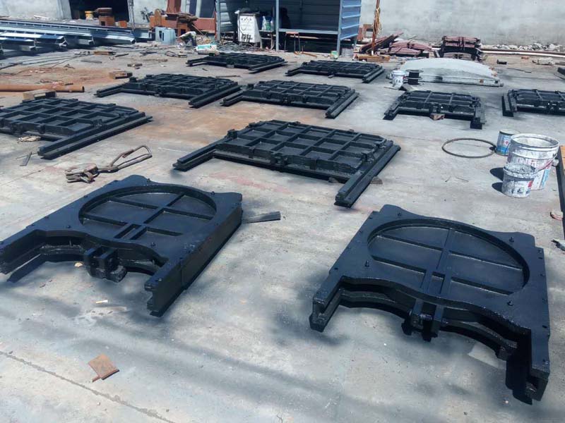 ����բ��