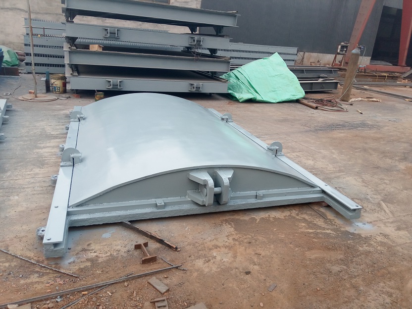 ����բ��