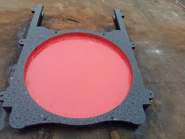 ����բ��