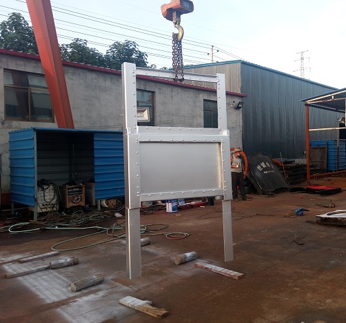 ����բ��