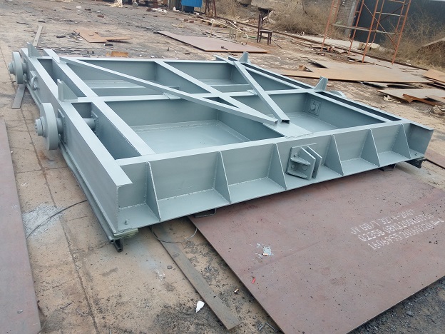 ����բ��