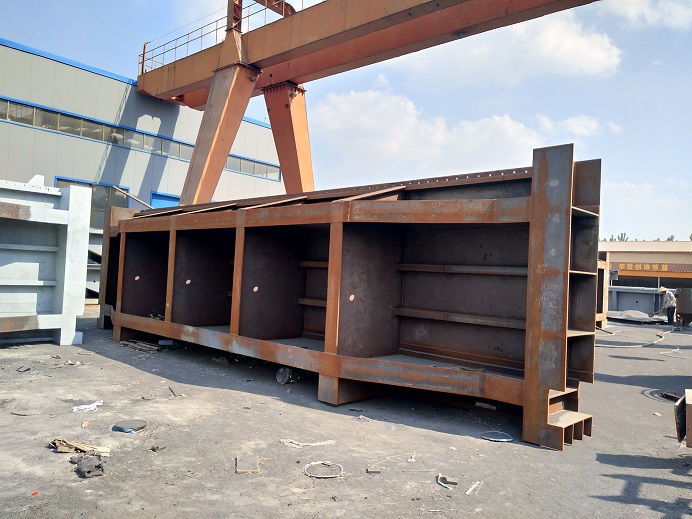 ����բ��