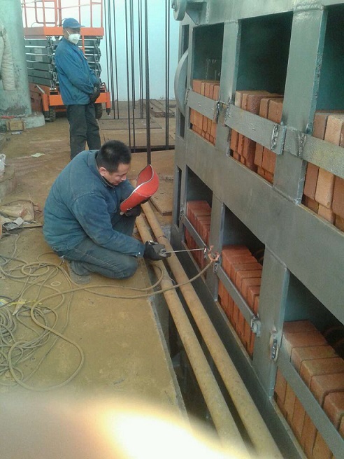 ���̰���