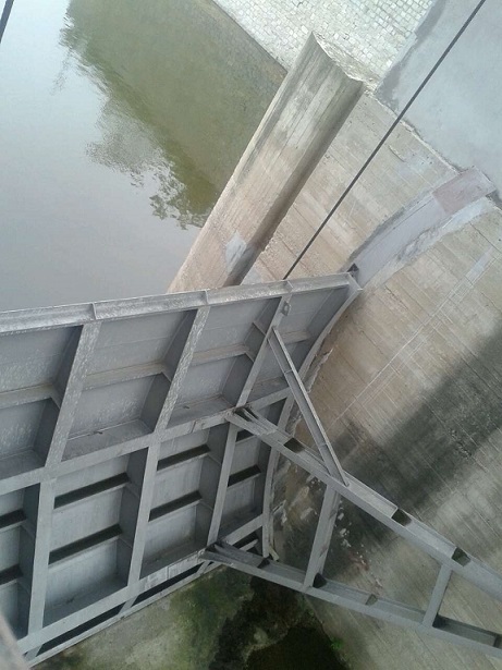 ���̰���