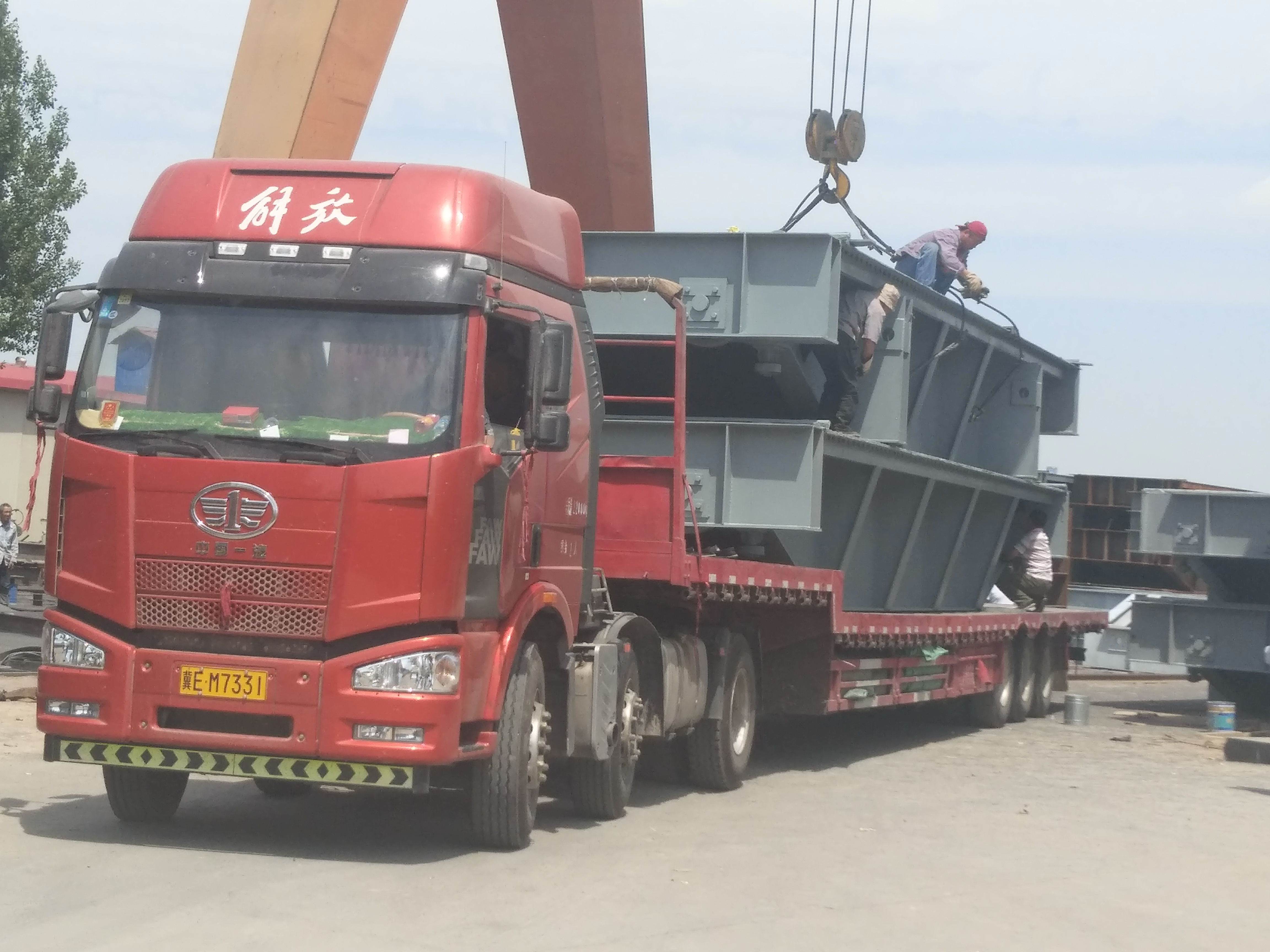 װ������